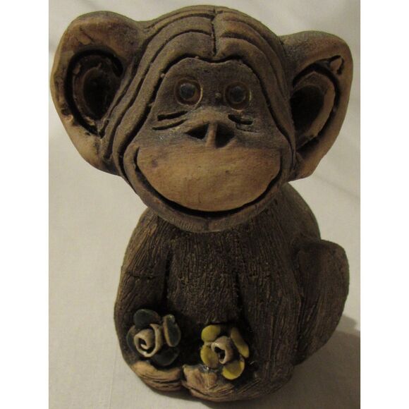 Artesania Rinconada monkey with flowers figurine chimpanzee - Picture 1 of 8
